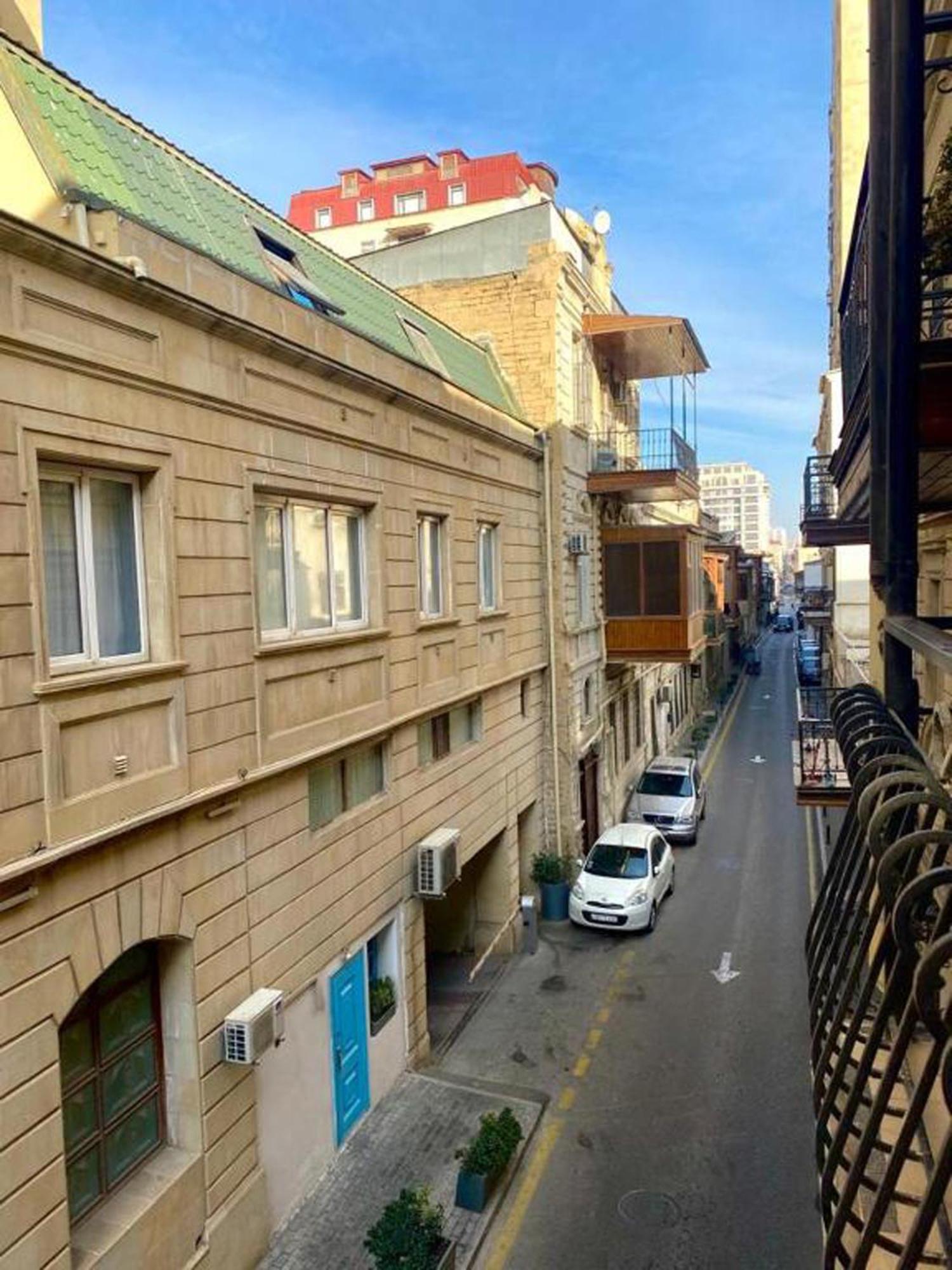 S T Hostel Formerly Sth Hostel Baku Bagian luar foto